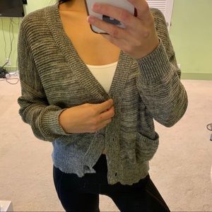 ✨GRAY KNIT CARDIGAN✨